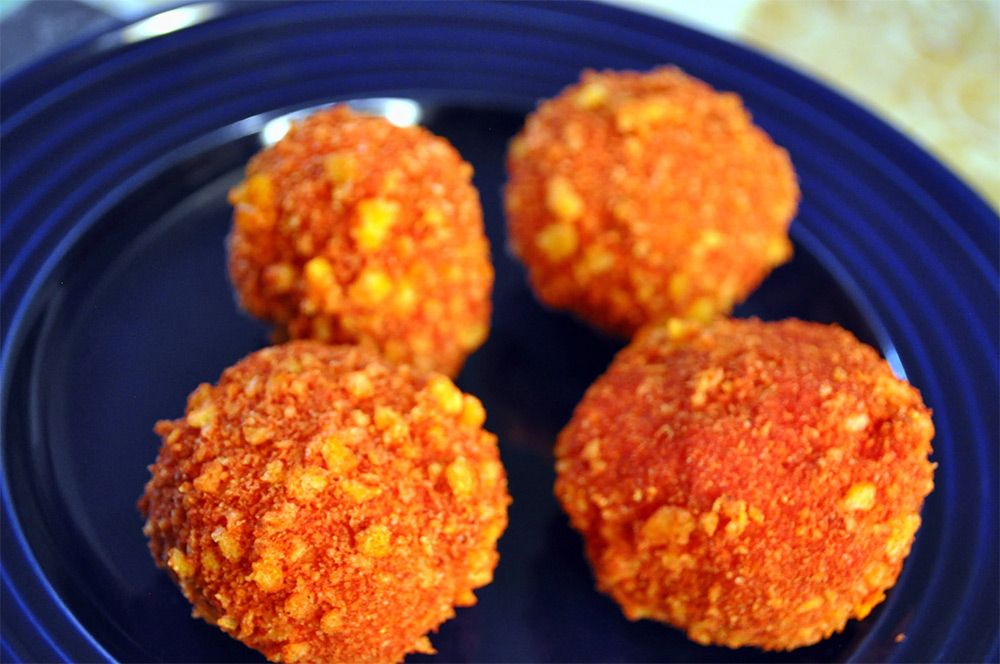 Doritos Cheese Bombs
 &ndash; Cooking Panda