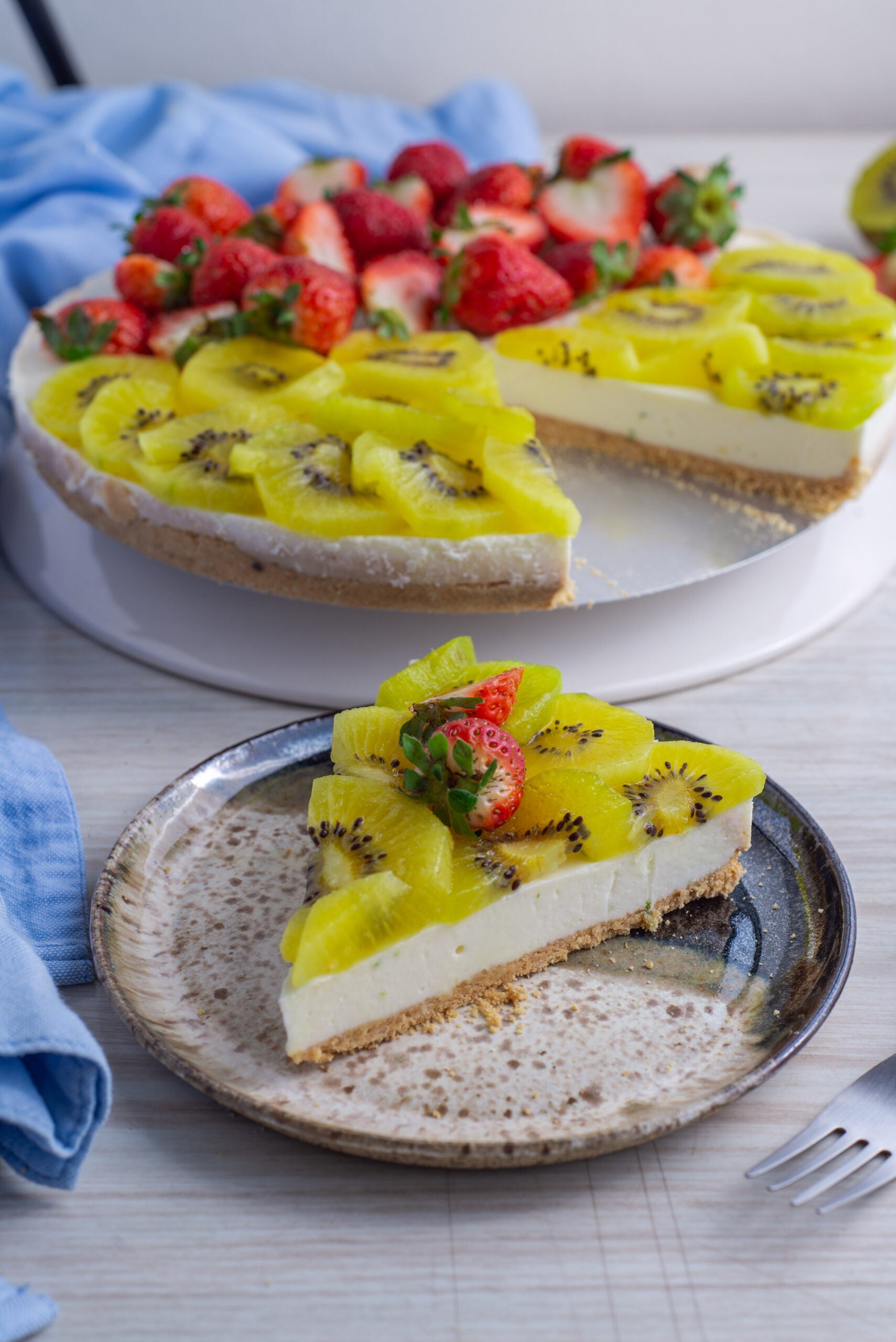 Kiwi &amp; Strawberry Cheesecake
 &ndash; Cooking Panda