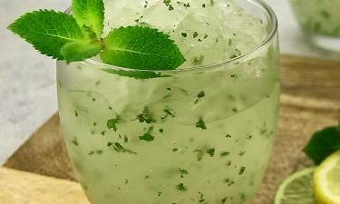 Mojito Slushie
 &ndash; Cooking Panda