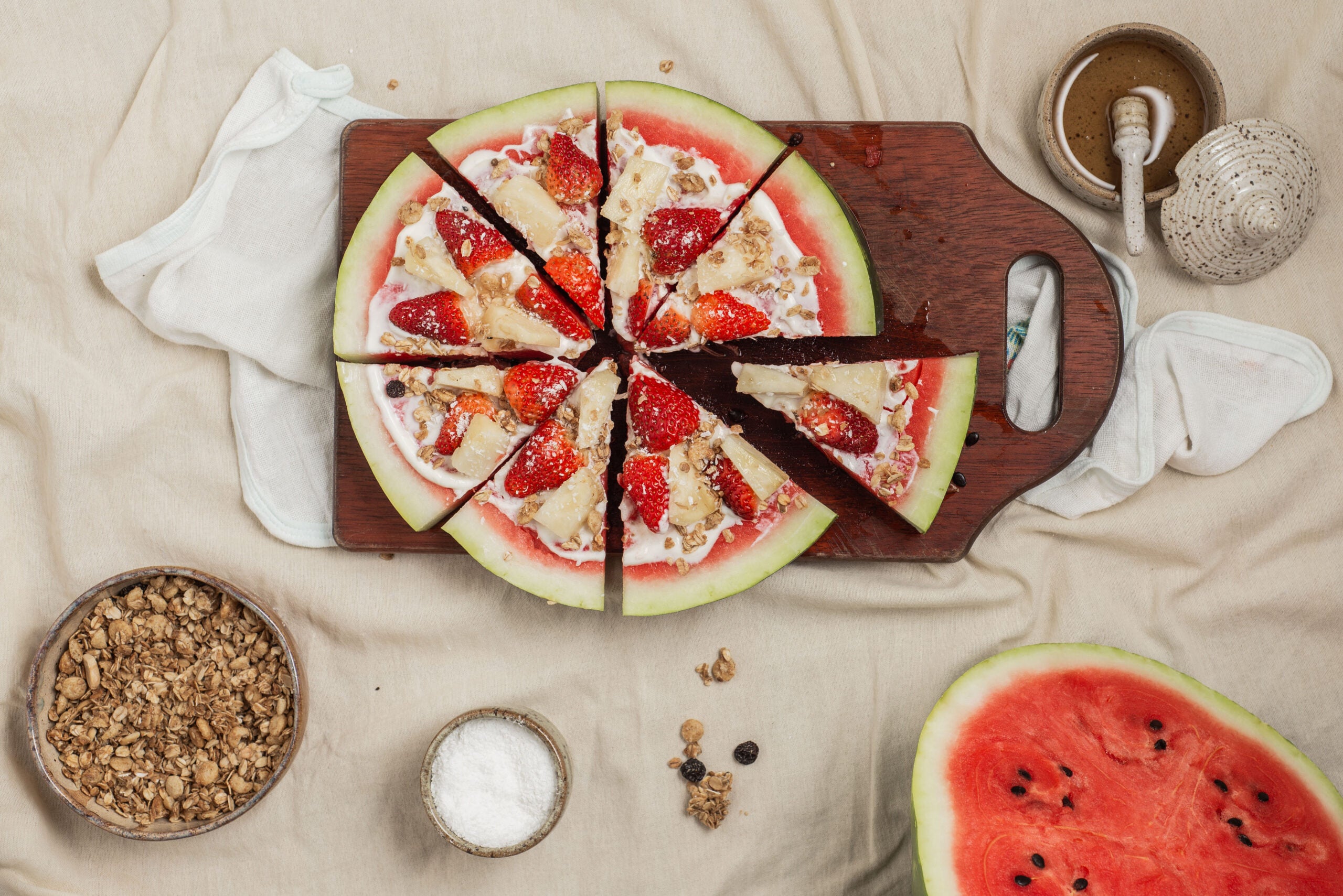 Watermelon Pizza
 &ndash; Cooking Panda