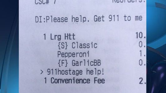 Pizza Hut Employees Notice Woman's Order, Quickly Contact Police (Photo)