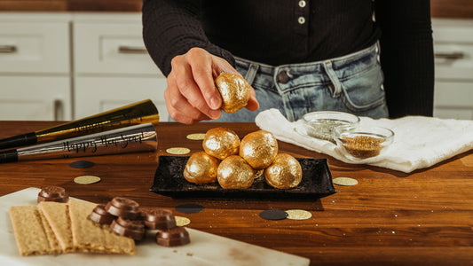 New Years Chocolate Cheesecake Bites