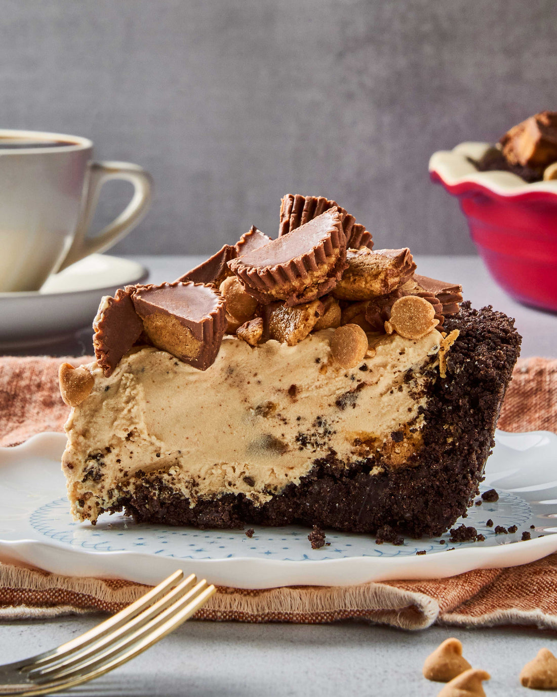Loaded Chocolate Peanut Butter Protein Pie