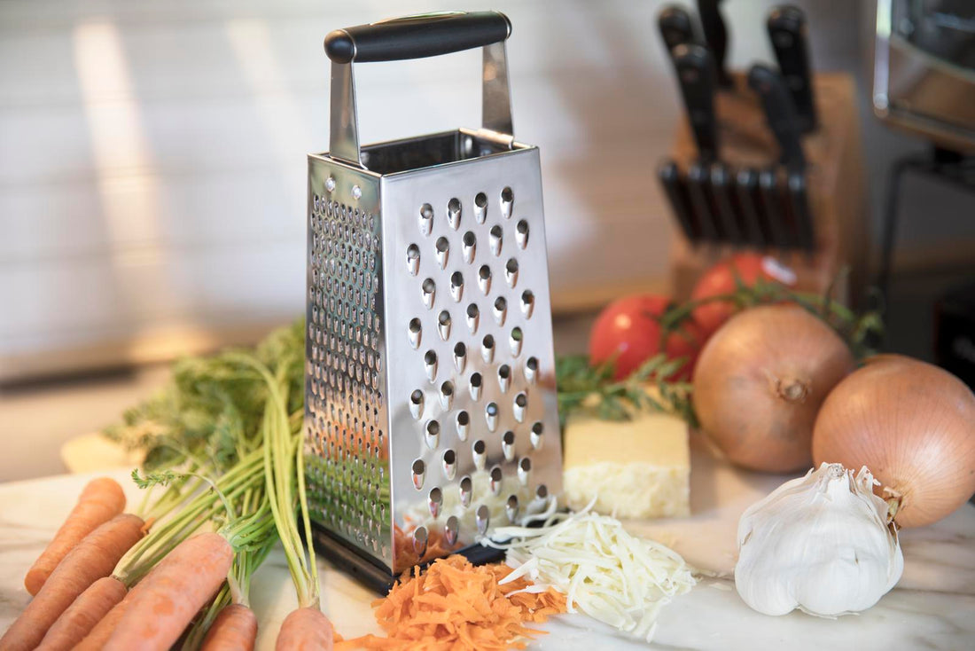 Ginger Grater, Newness Stainless Steel Shovel-shaped Food Grater for  Ginger, Mini Ginger Grater for Garlic, Fruits and Root Vegetables