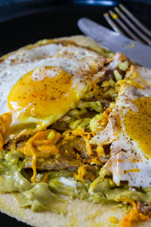 Breakfast Flank Steak and Eggs With Guacamole