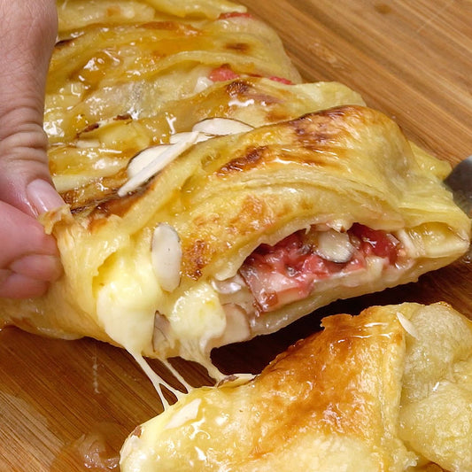 Baked Fruity Brie Braid