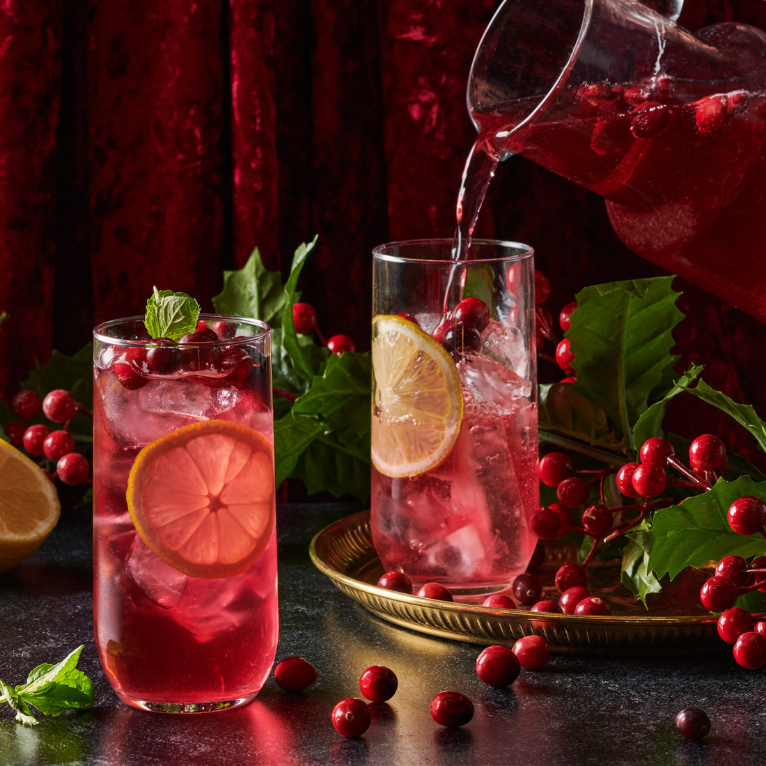 Holiday Cranberry Lemonade Mocktail
