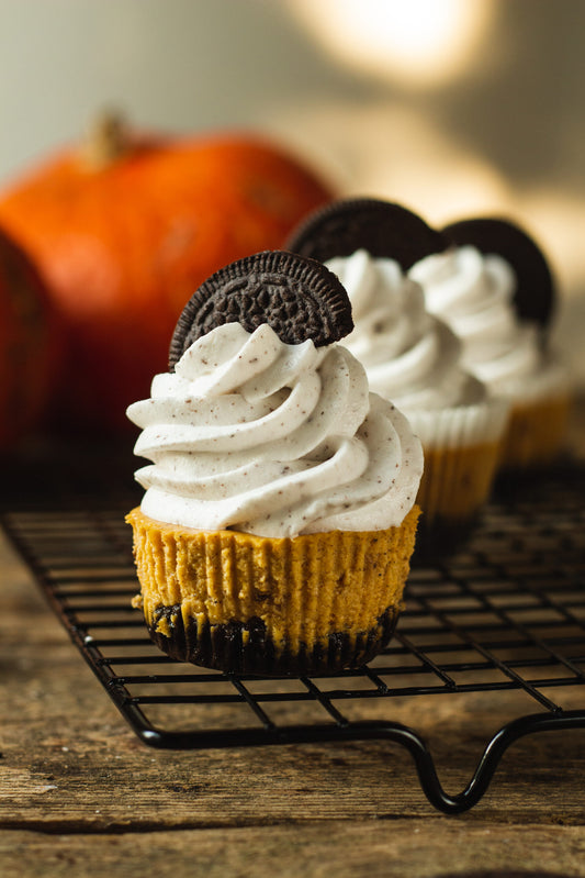 Mini Pumpkin Cheesecake with Oreo Crust