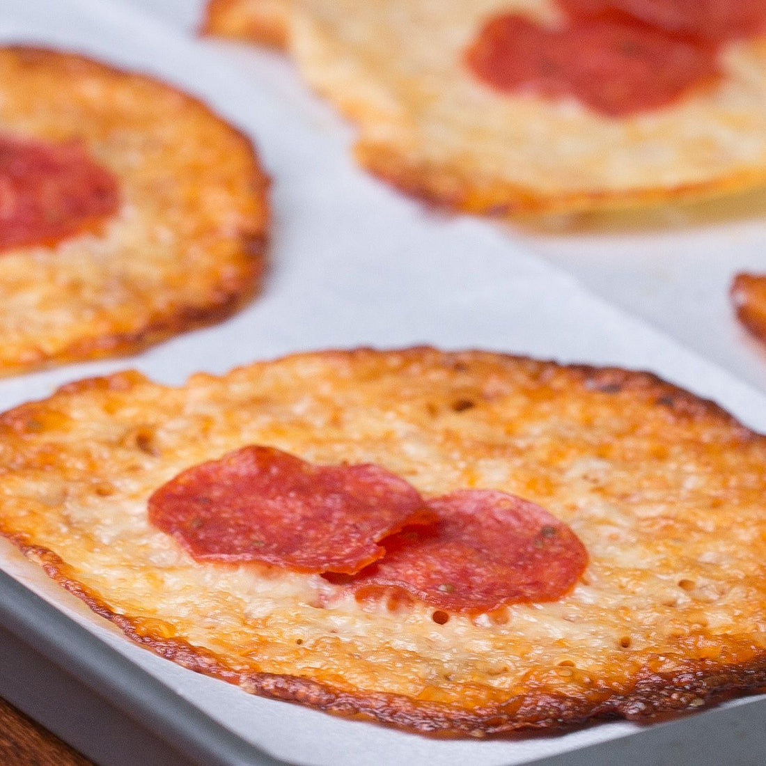 Low Carb Pizza Chips