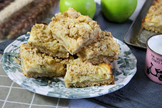 Apple Cream Cheese Bars