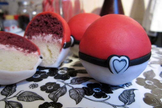 Delightfully Nerdy Desserts||Pokeball Treats||Pokemon-Bulbasaur-BulbaSmores||Charlie-Birthday-Pokemon-Cupcakes-and-Cookies