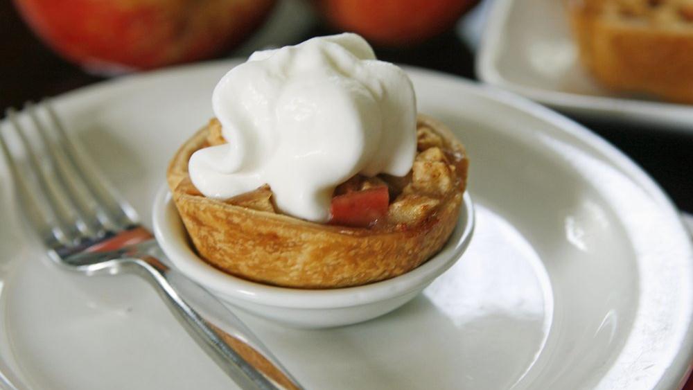 National Apple Pie Day||National Apple Pie Day||Delicious Recipes To Celebrate National Apple Pie Day||Delicious Recipes To Celebrate National Apple Pie Day||Bourbon||National Apple Pie Day