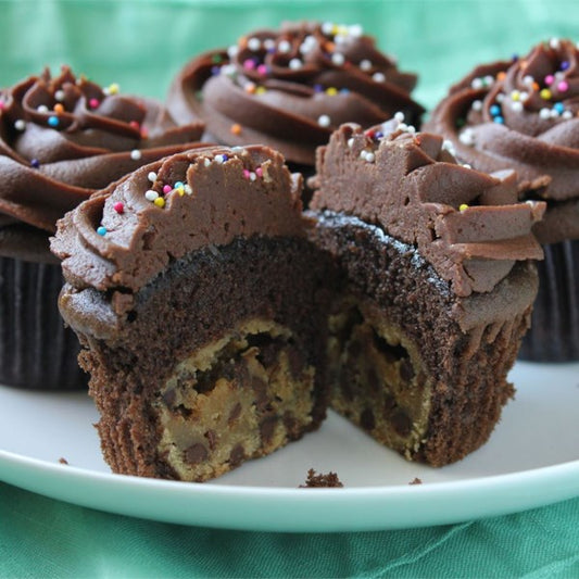 Chocolate Chip Cookie Dough Cupcake Will Blow Your Mind||Chocolate Chip Cookie